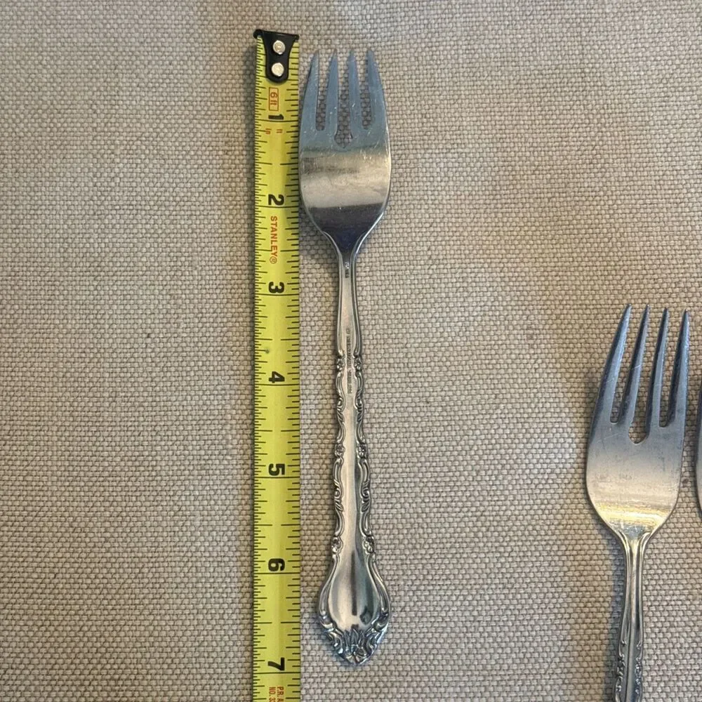 3 INTERNATIONAL SILVER DELUXE GIGI SALAD FORKS STAINLESS FLATWARE RETIRED
